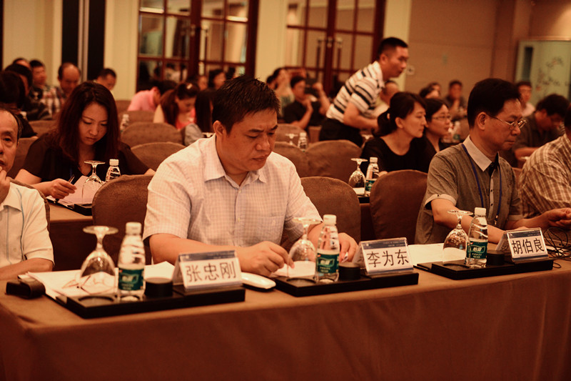后专题时代广播广告经营模式与营销策略高峰论坛暨’2013 SMR客户年会隆重召开